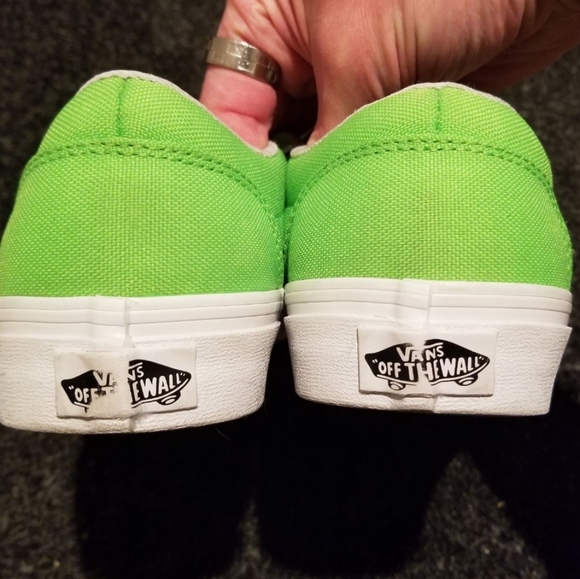DONATED EUC Women's Neon Green Vans Authentic Sneakers - Size 5.5 - Picture 4 of 9